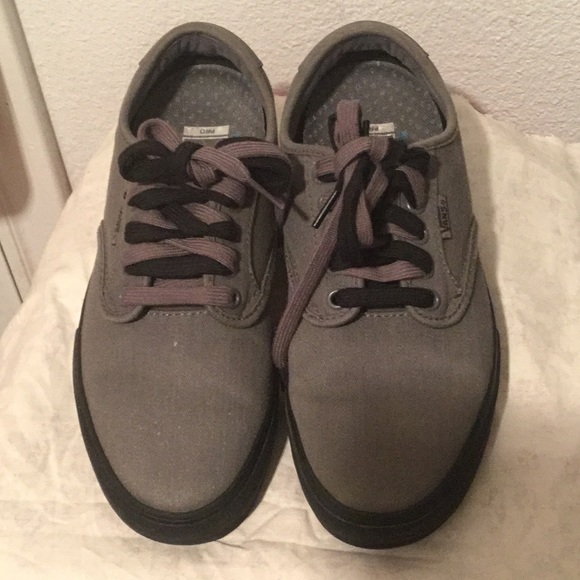 Vans Stone gray & black sneakers. - Picture 2 of 7